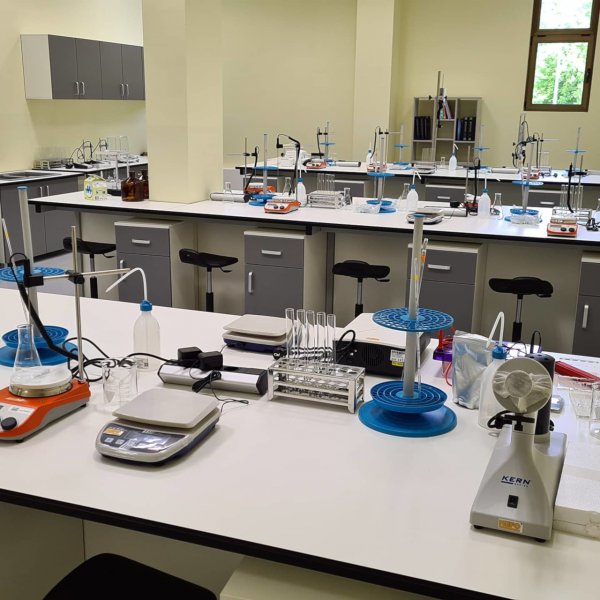 Opremanje novih laboratorija za vežbe na SP Farmacija - 3